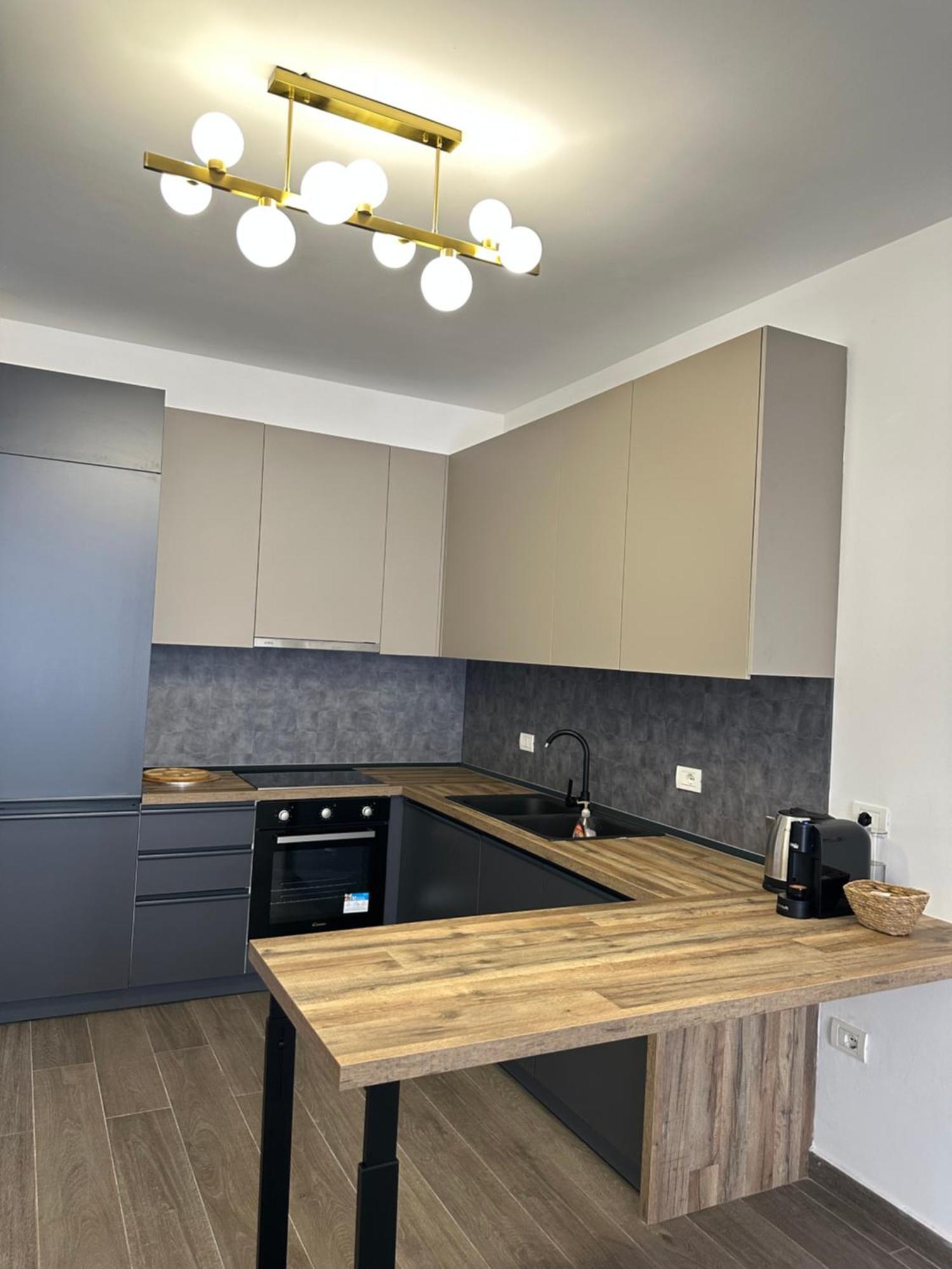 Free Parking Skanderbeg Square - Spacious Central Apartment Тирана Екстер'єр фото
