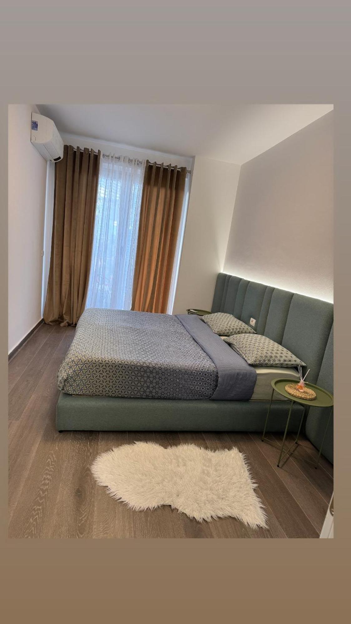 Free Parking Skanderbeg Square - Spacious Central Apartment Тирана Екстер'єр фото